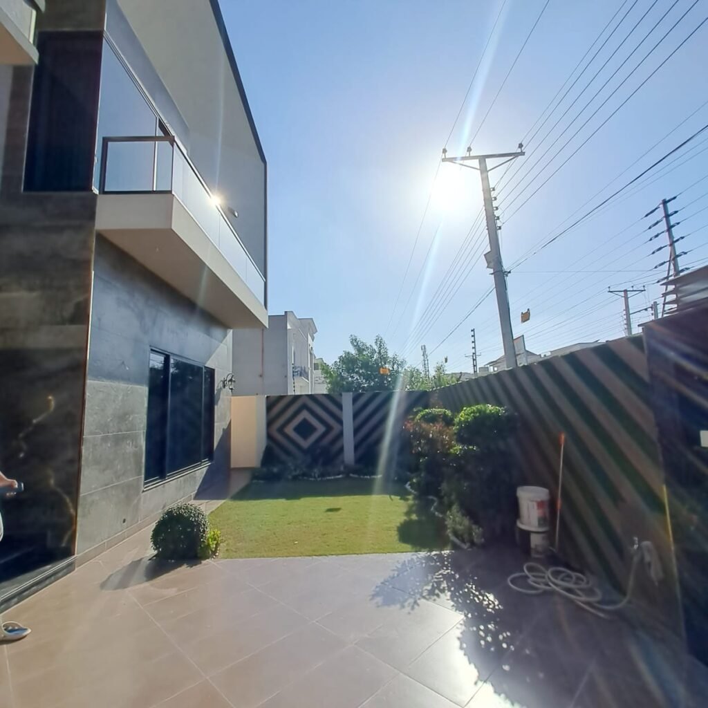 1000148991 1024x1024