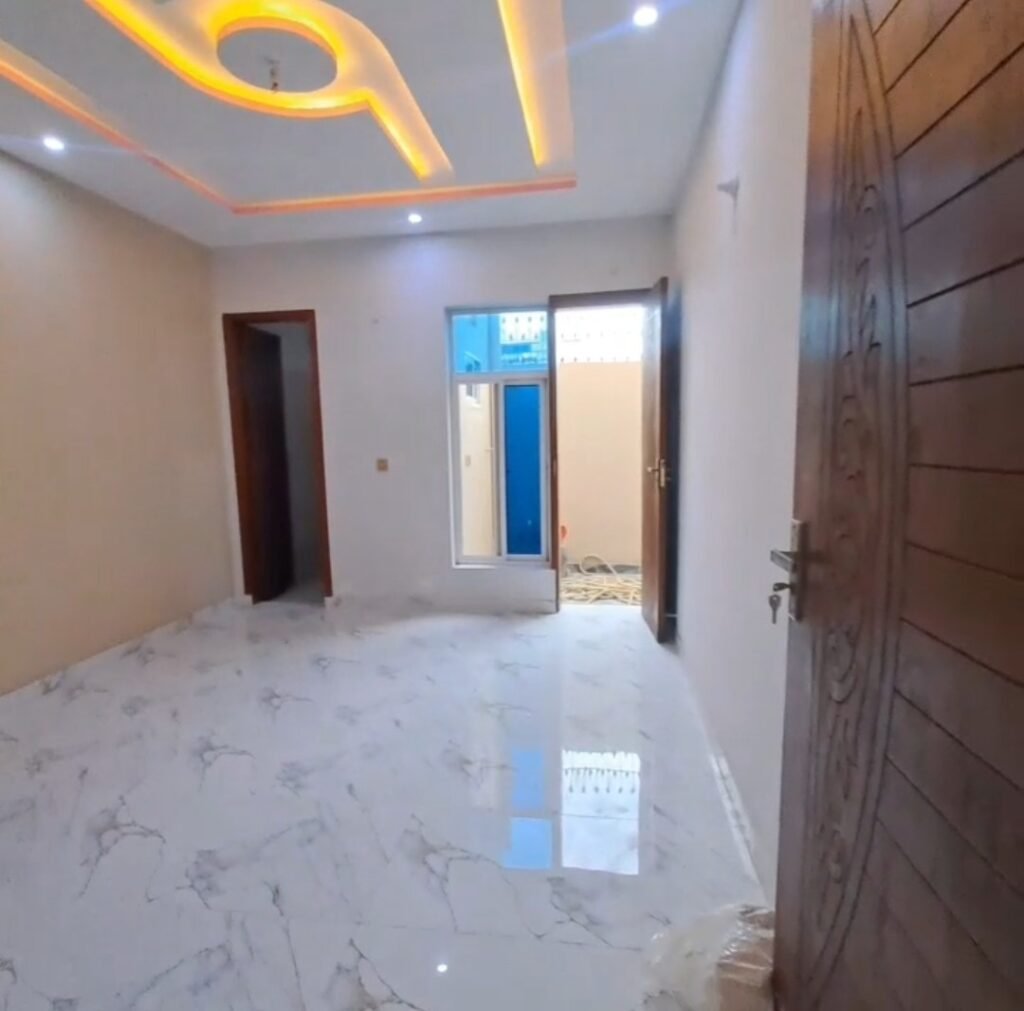 1000152701 1024x1011