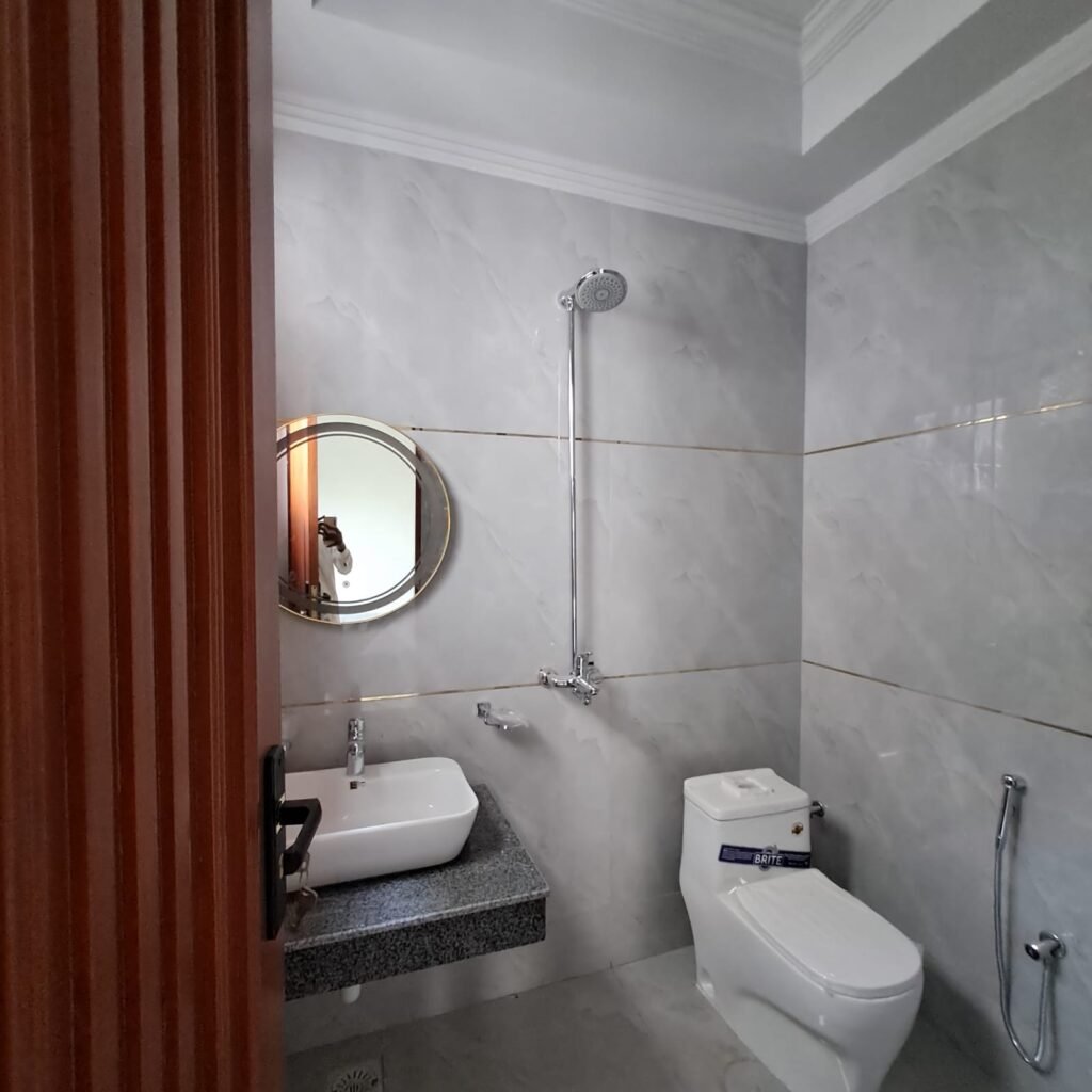 1000158039 1024x1024