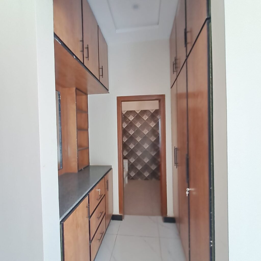 1000168809 1024x1024