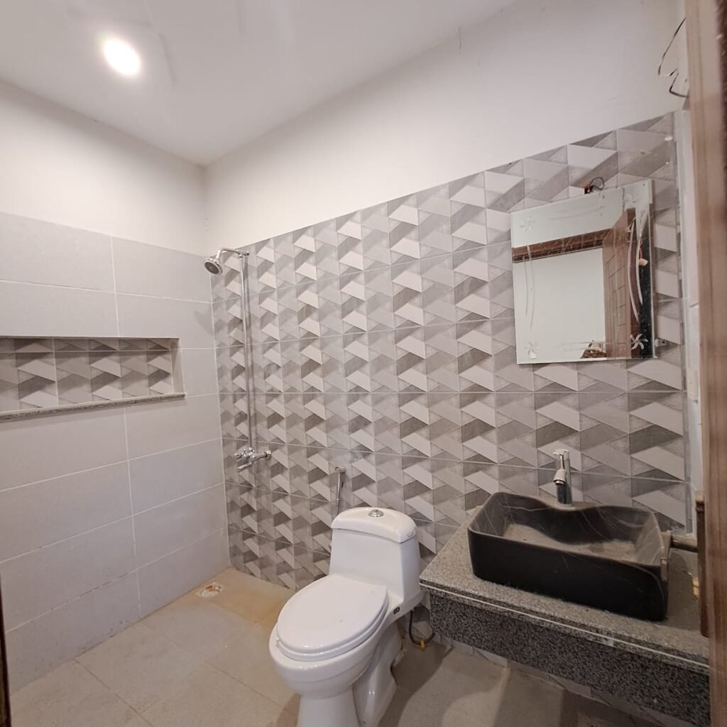 1000173385 1024x1024