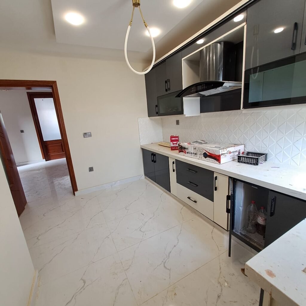 1000176399 1024x1024