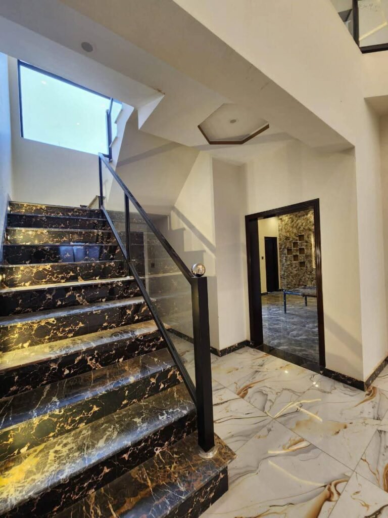 1000176589 1 768x1024