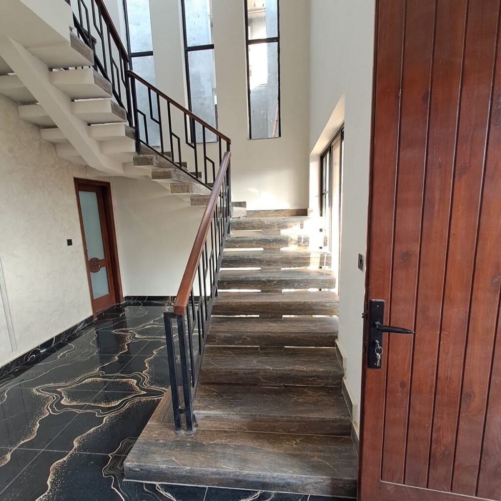 1000272686 1024x1024