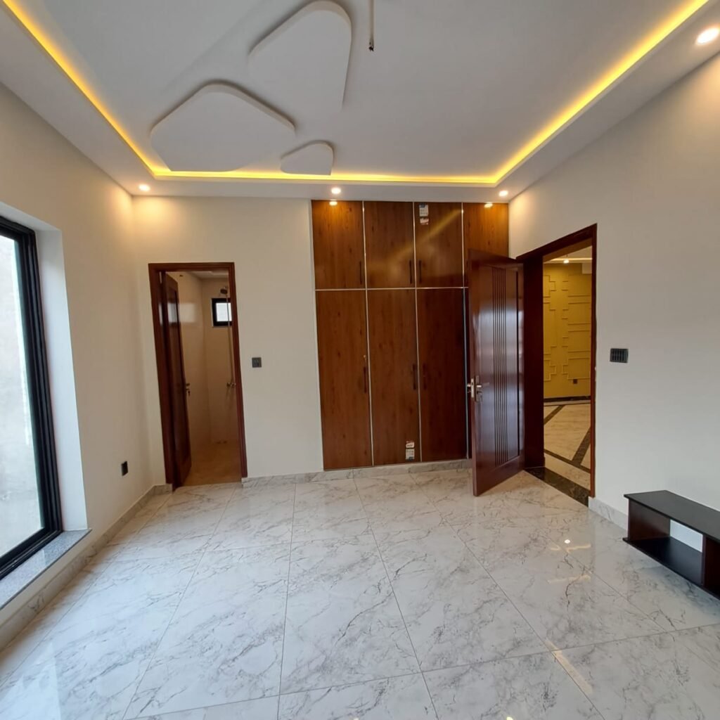 1000272748 1024x1024