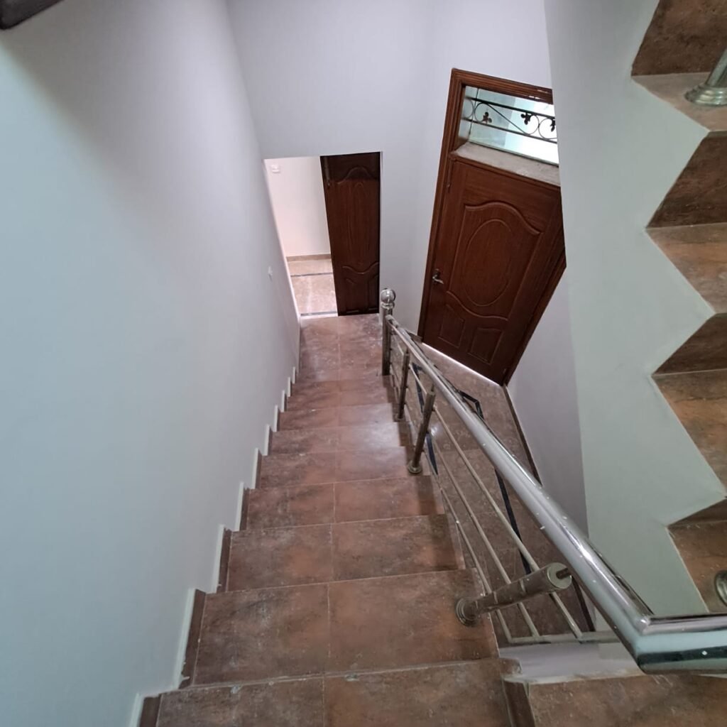 1000289074 1024x1024