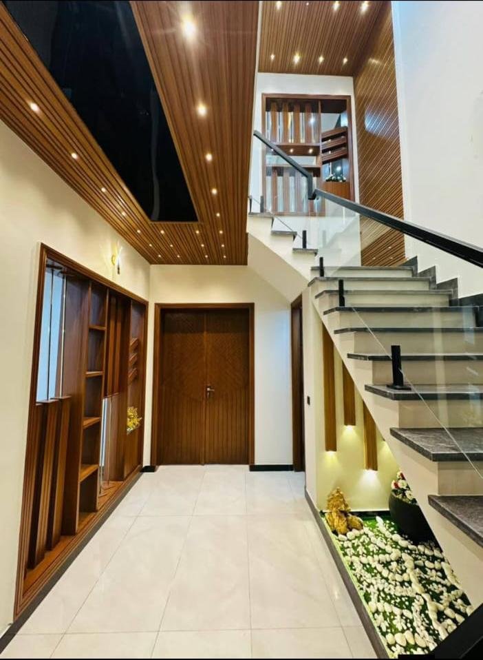 10 Marla Double Storey House for Sale – Model Town Block B, Multan in Model Town, Multan photo 3