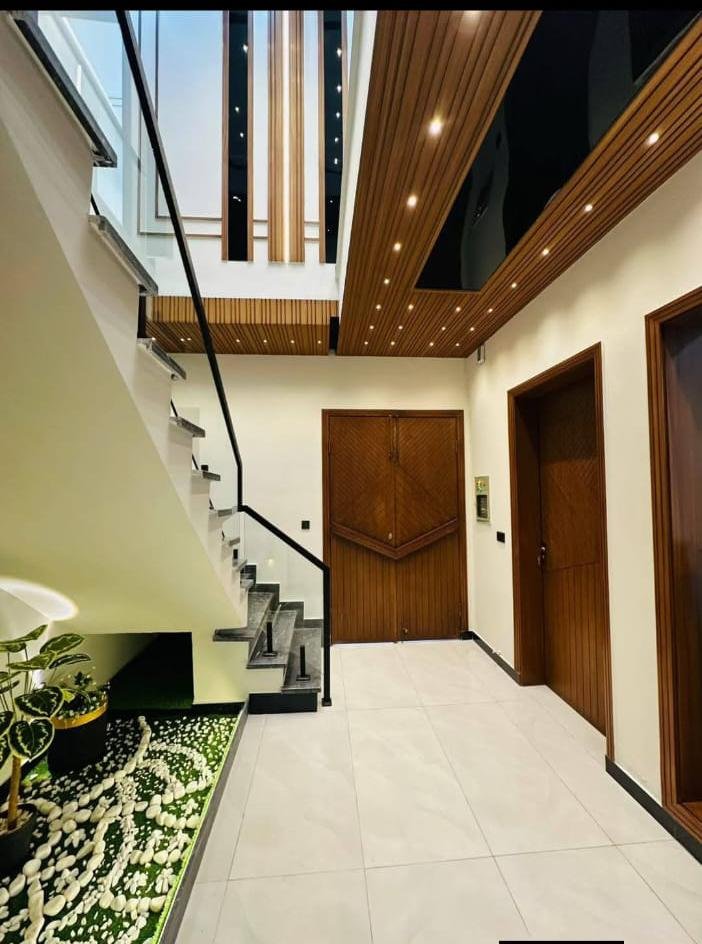 10 Marla Double Storey House for Sale – Model Town Block B, Multan in Model Town, Multan photo 4