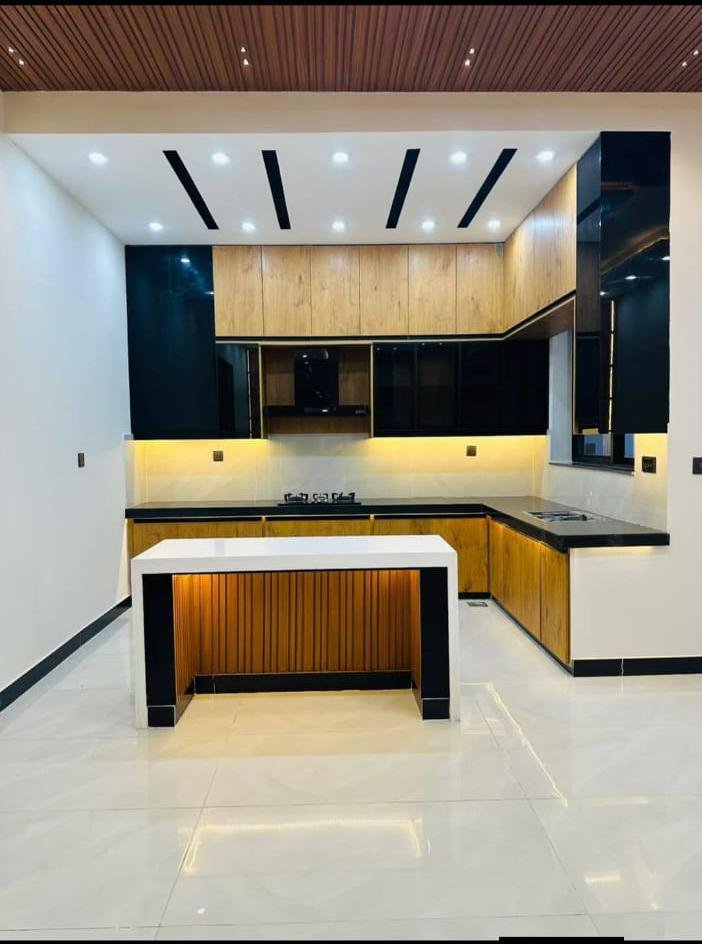 10 Marla Double Storey House for Sale – Model Town Block B, Multan in Model Town, Multan photo 6