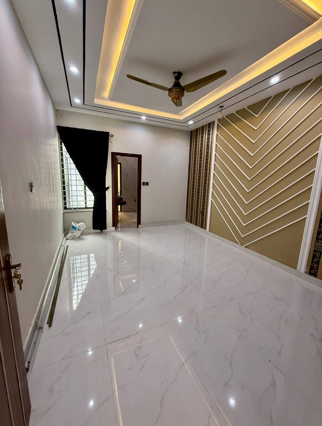 10 Marla Double Storey House for Sale – Gulgasht, Near Jalal Park, Multan in Gulgast colony photo 6
