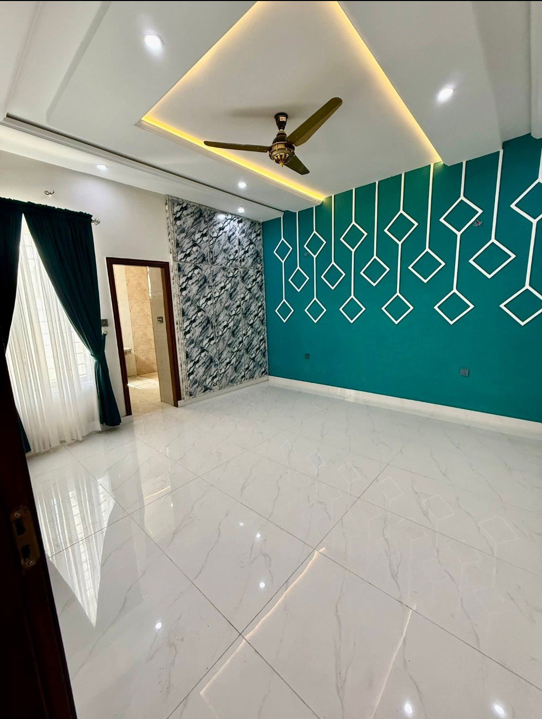 10 Marla Double Storey House for Sale – Gulgasht, Near Jalal Park, Multan in Gulgast colony photo 9