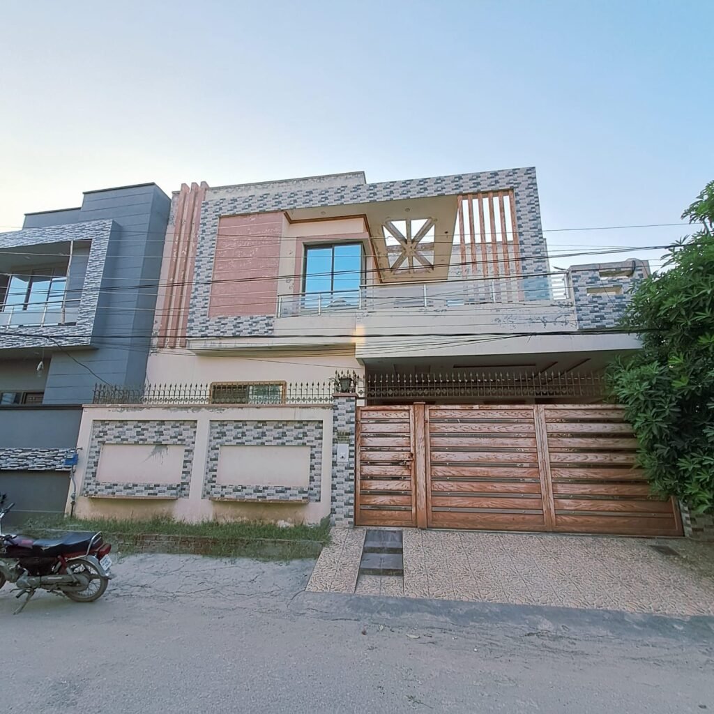7 Marla Double Storey Used House for Sale – Midland Society, Multan in Midland Society, Multan