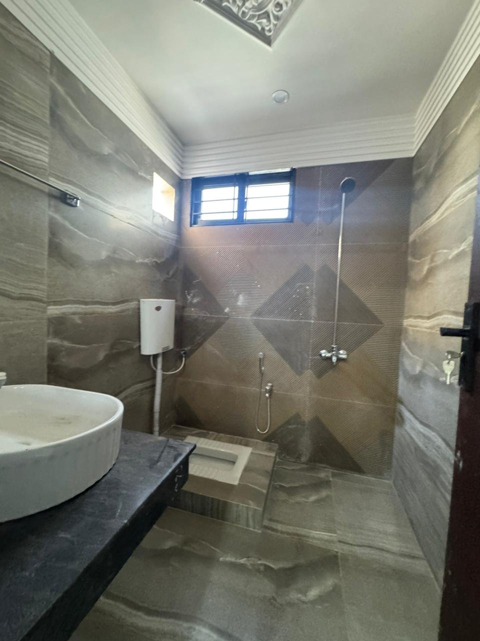10 Marla Double Storey House for Sale – Ahmed Street, Shalimar Colony, Multan in Ahmed Street, Shalimar Colony, Multan photo 2