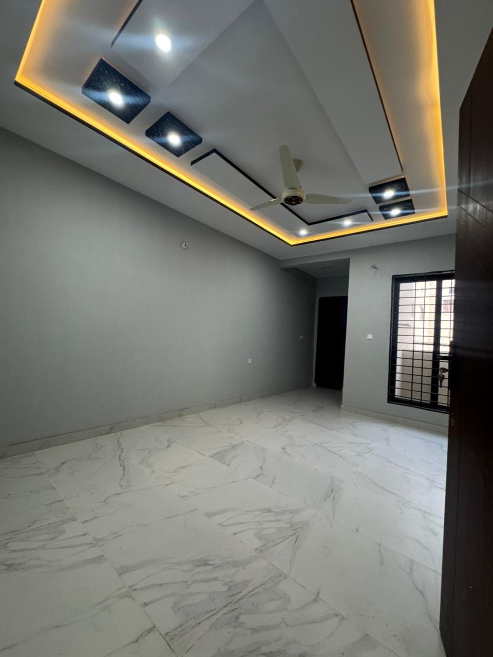 10 Marla Double Storey House for Sale – Ahmed Street, Shalimar Colony, Multan in Ahmed Street, Shalimar Colony, Multan photo 3