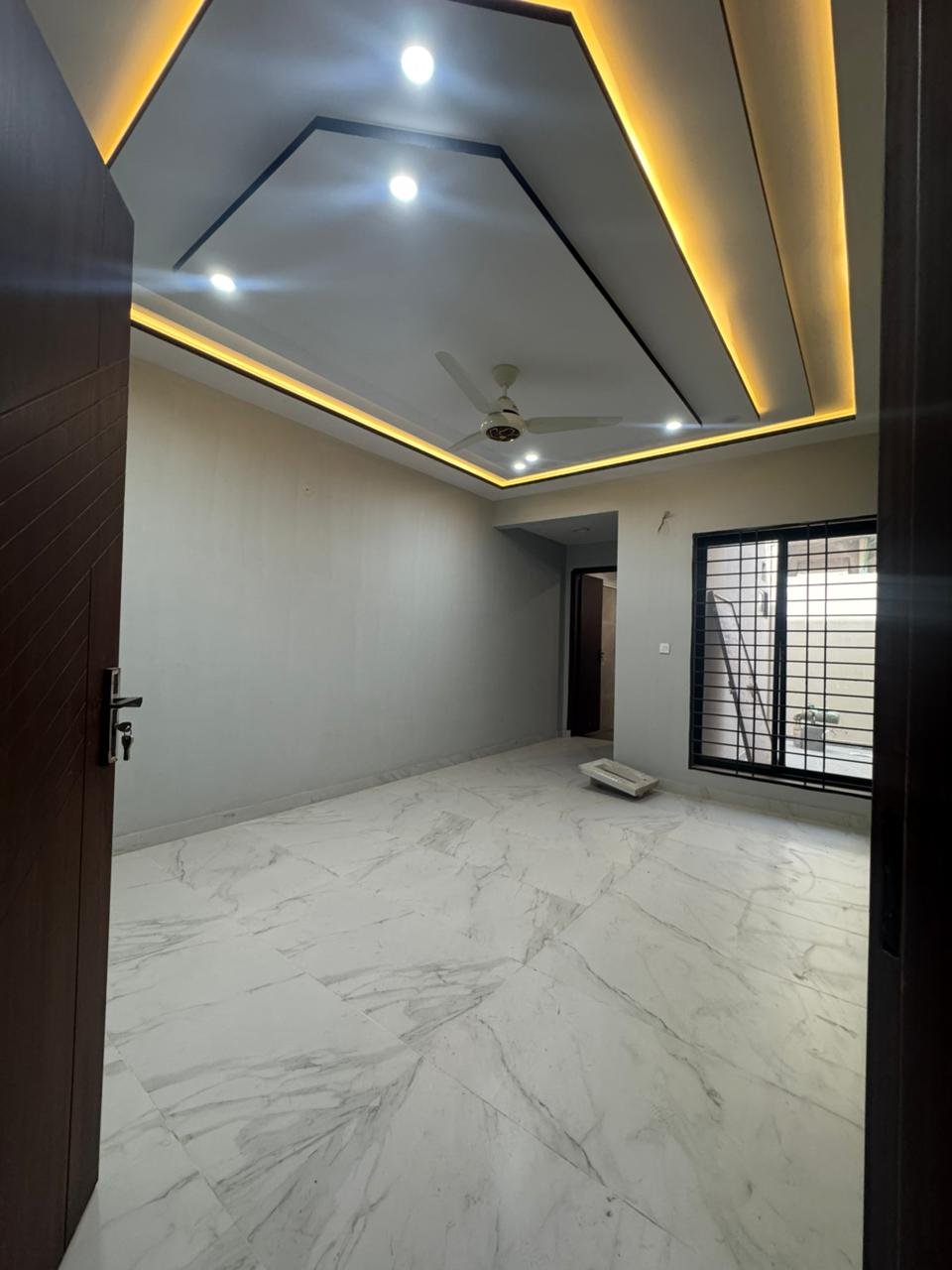 10 Marla Double Storey House for Sale – Ahmed Street, Shalimar Colony, Multan in Ahmed Street, Shalimar Colony, Multan photo 13