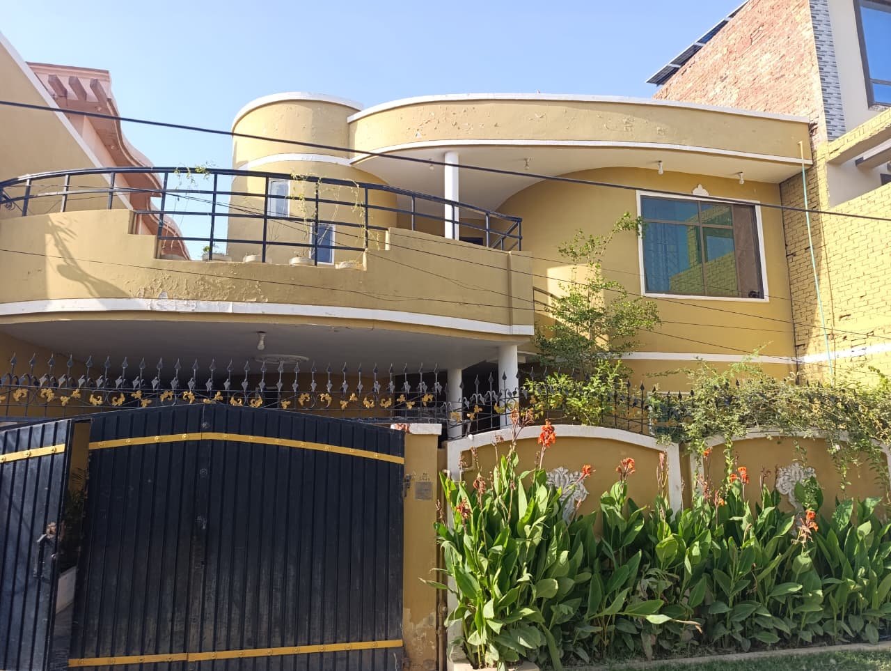 10 Marla Double Storey House for Sale – Nasheman Colony, Multan
