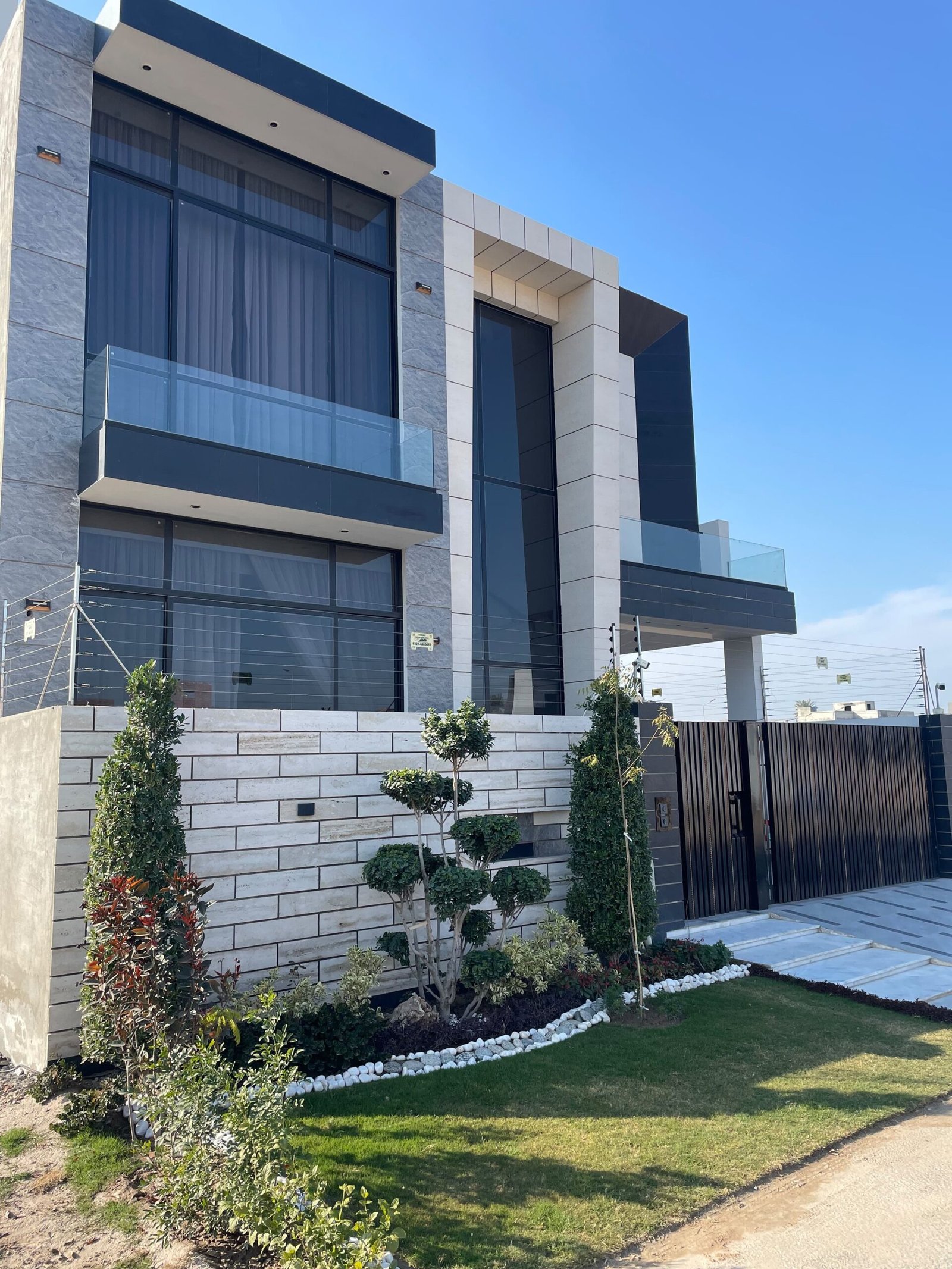 10 Marla Luxury House for Sale – DHA Multan, Sector B1 in DHA Multan photo 7