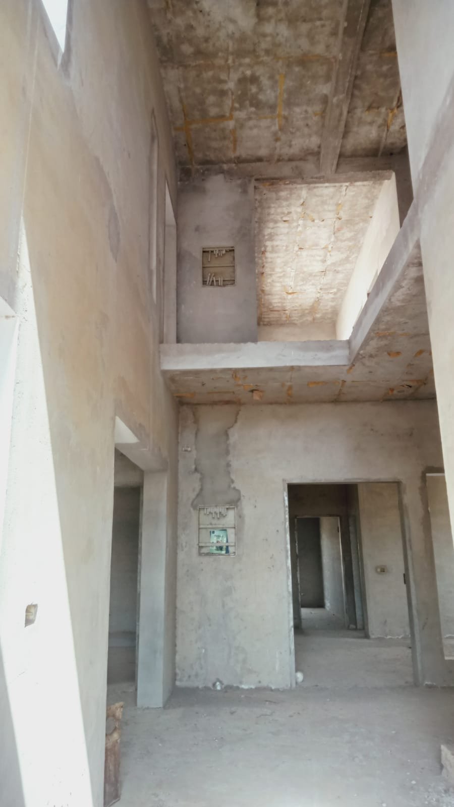 10 Marla Grey Structure House for Sale – DHA Multan, Sector H in DHA Multan photo 3