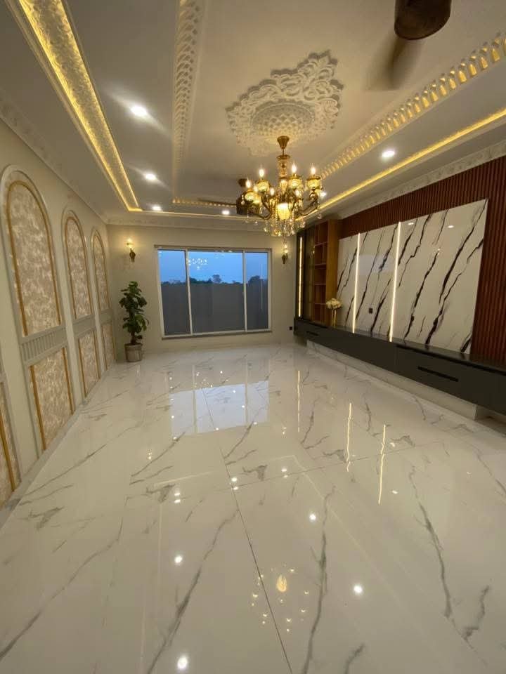 1 Kanal Luxury House for Sale – DHA Multan, Sector H in DHA Multan photo 7