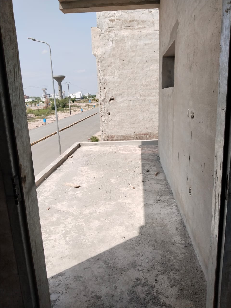 10 Marla Grey Structure House for Sale – DHA Multan, Sector U in DHA Multan photo 3