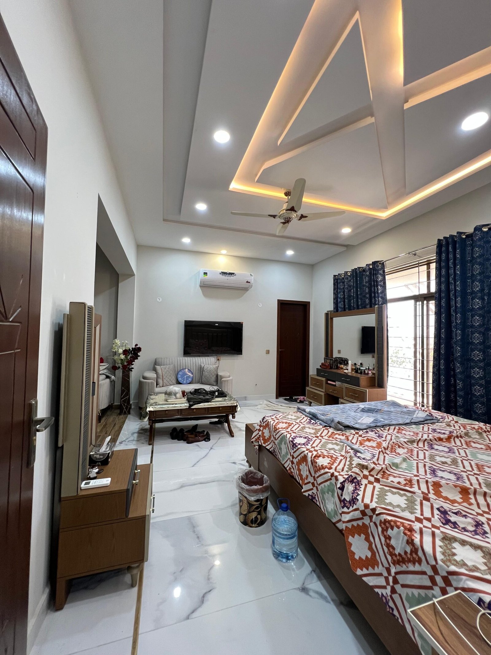 30 Marla (1.5 Kanal) Luxury Corner House for Sale – DHA Multan, Sector M in DHA Multan photo 6
