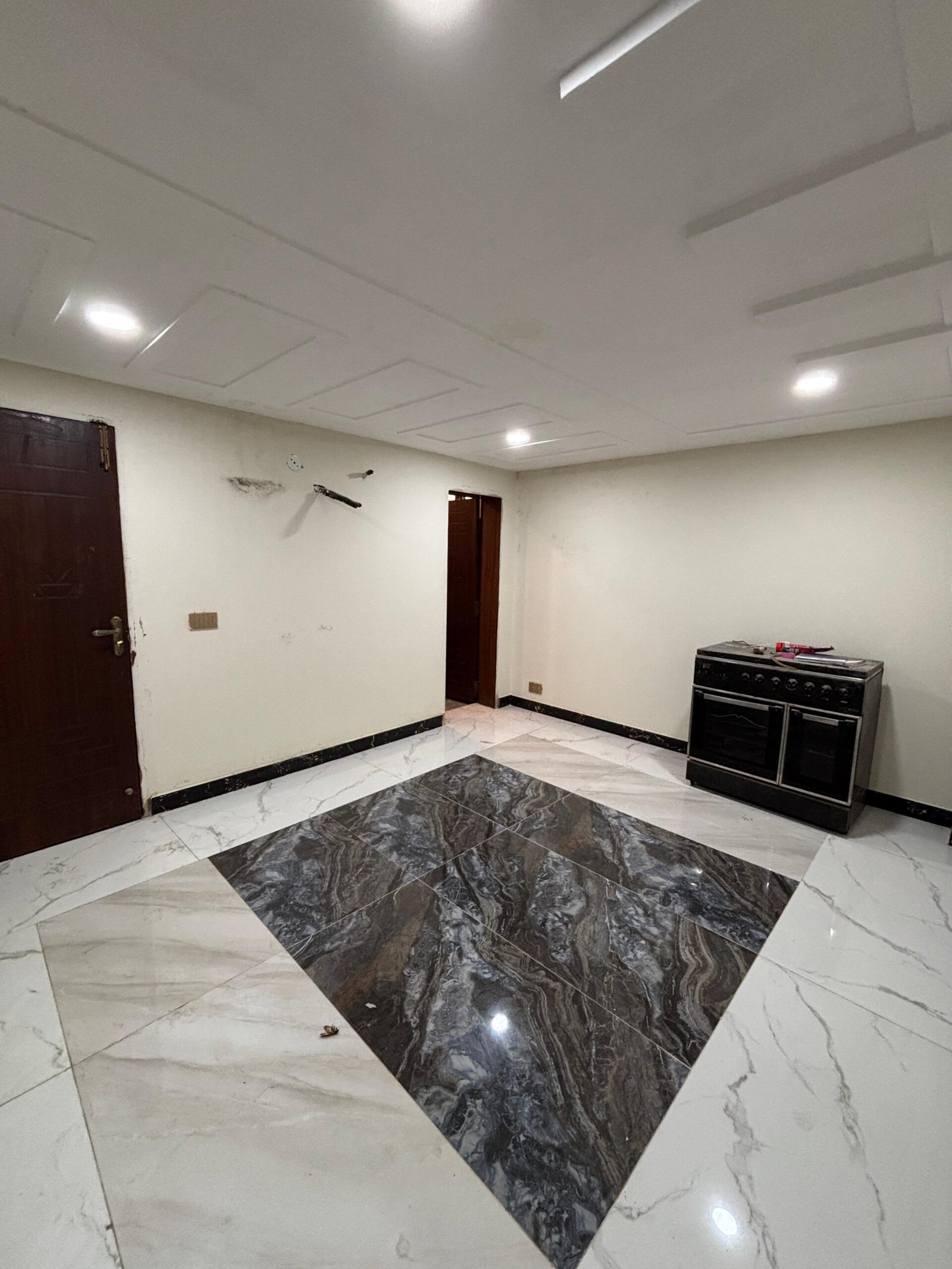 30 Marla (1.5 Kanal) Luxury Corner House for Sale – DHA Multan, Sector M in DHA Multan photo 7