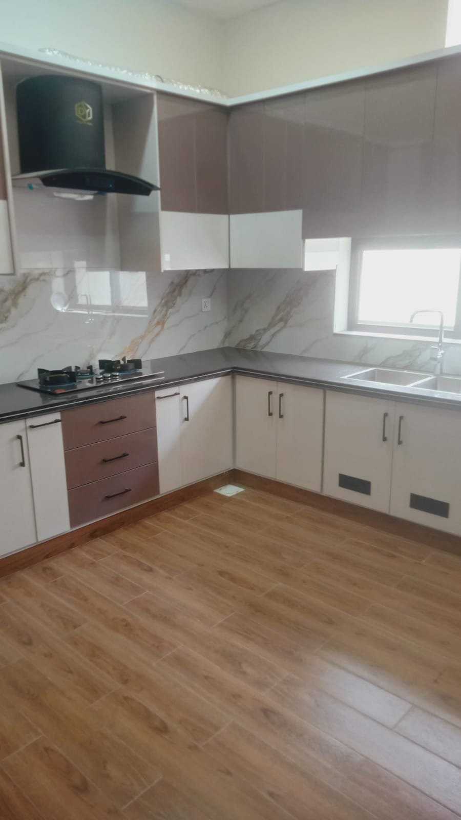 10 Marla Luxury House for Sale – Royal Orchard, Block C in Royal Orchard-C Block, Multan photo 6