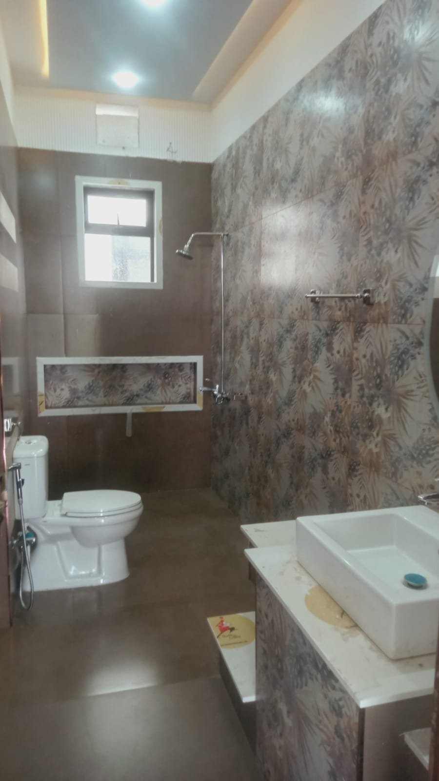 10 Marla Luxury House for Sale – Royal Orchard, Block C in Royal Orchard-C Block, Multan photo 4