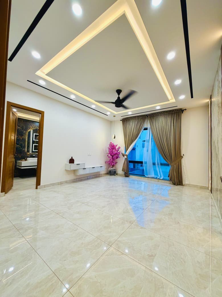 Luxury Semi-Furnished 1 Kanal House for Sale – Royal Orchard, Multan in Royal orchard-E Block, Multan photo 14
