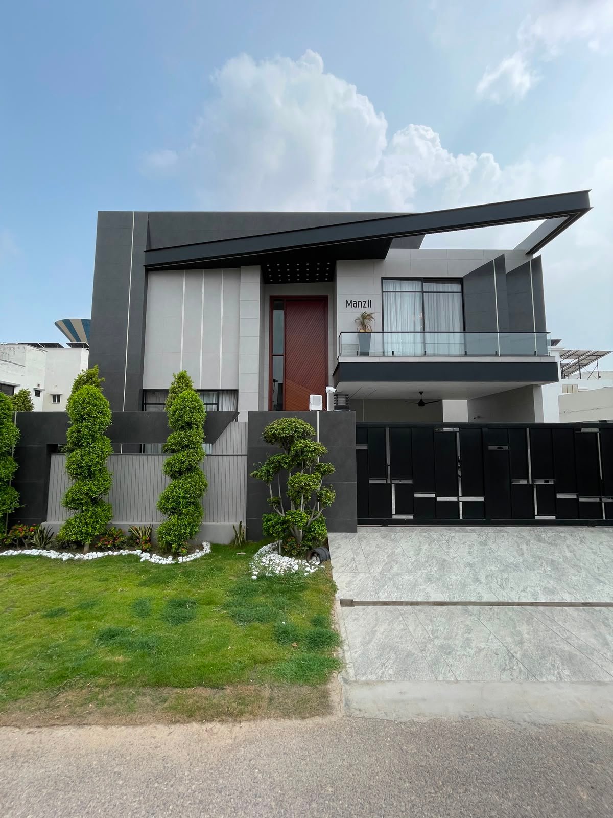 1 Kanal Ultra Modern Double Storey House for Sale – Royal Orchard, Block E, Multan