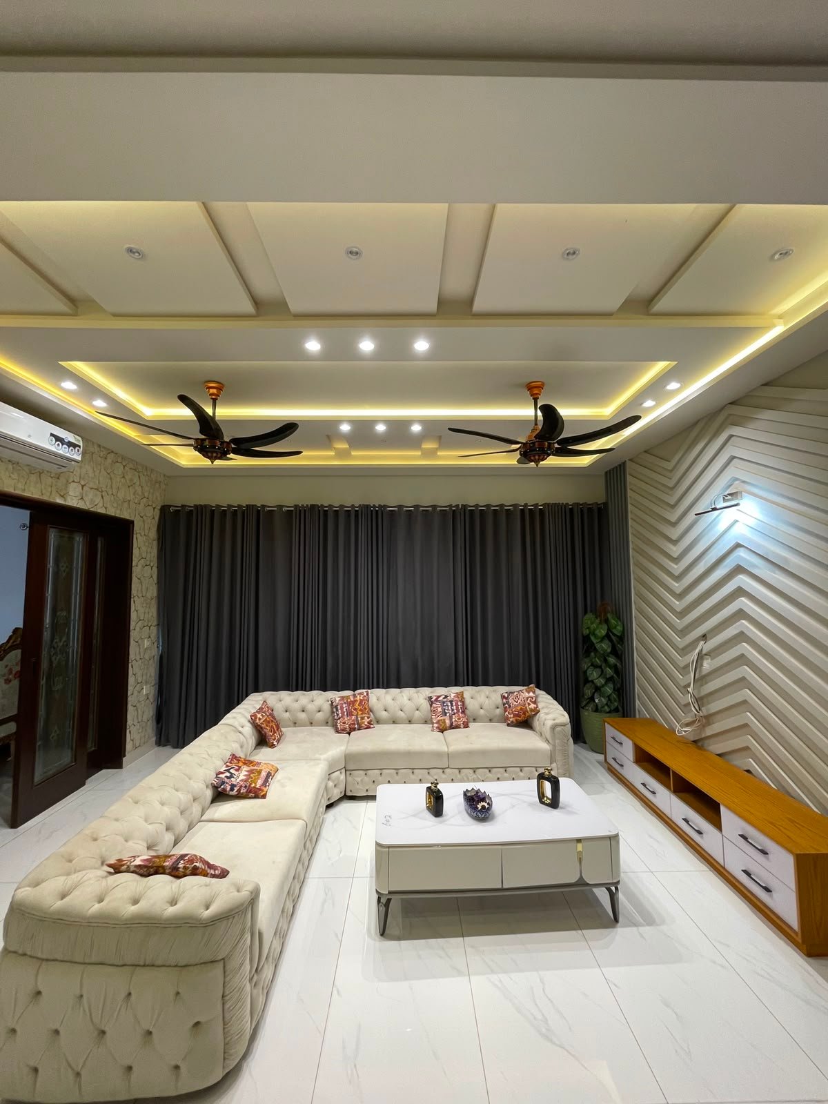 1 Kanal Double Storey House for Sale – Royal Orchard, Block D in Royal Orchard block D photo 3