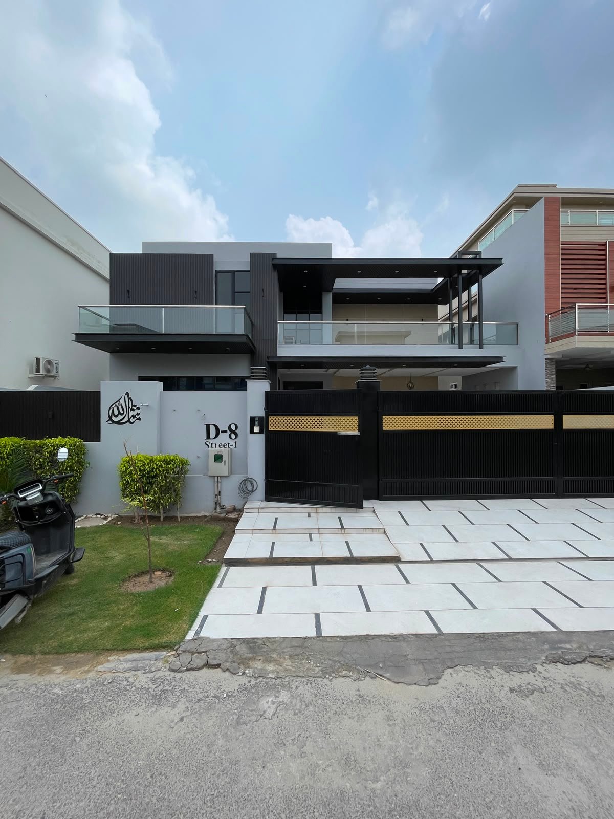 1 Kanal Double Storey House for Sale – Royal Orchard, Block D
