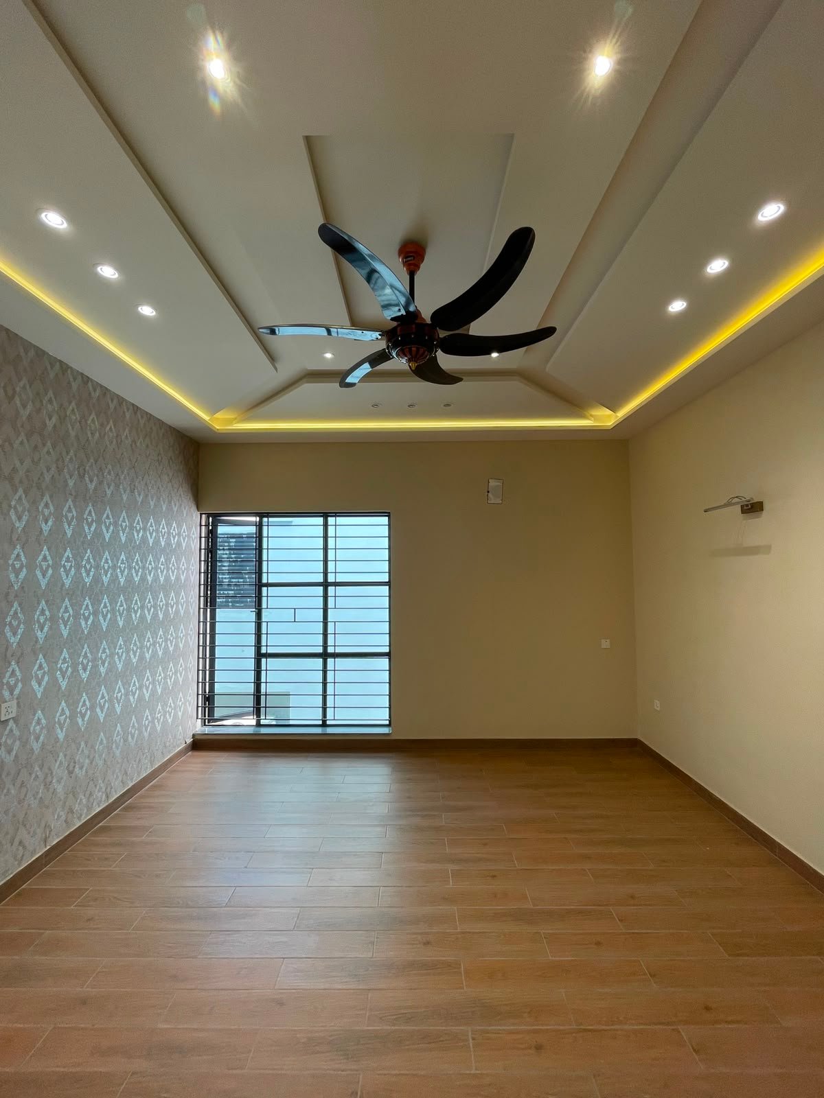 1 Kanal Double Storey House for Sale – Royal Orchard, Block D in Royal Orchard block D photo 13