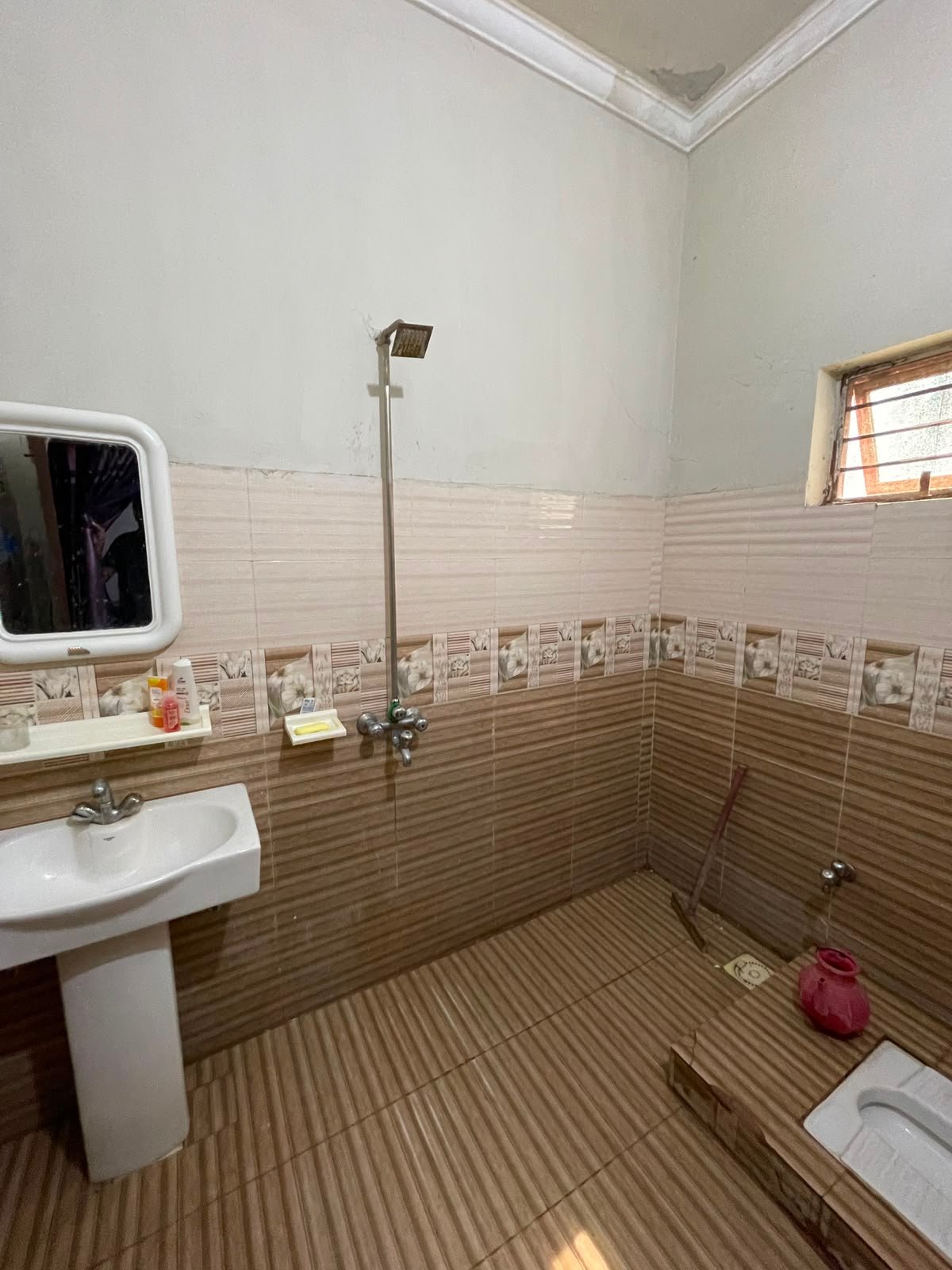 5 Marla Double Storey House for Sale – Model Town T Chowk, Multan in Model Town, Multan photo 8
