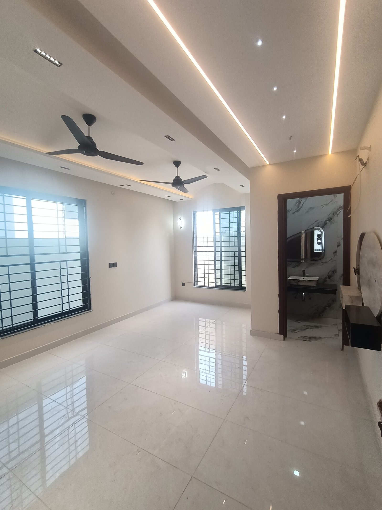 10 Marla Brand New House For Sale – DHA Multan B-1 Sector in DHA Multan photo 6