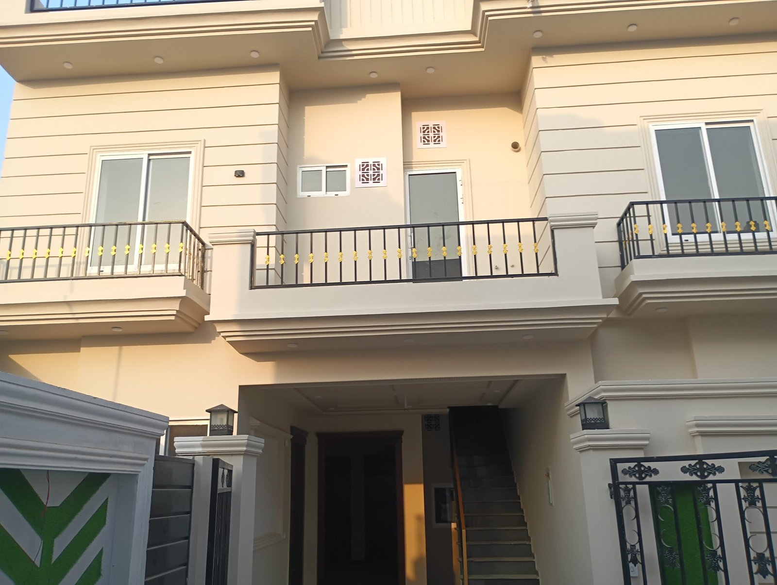 5 Marla Double Storey House for Sale – New Model Town, MPS Road, Multan