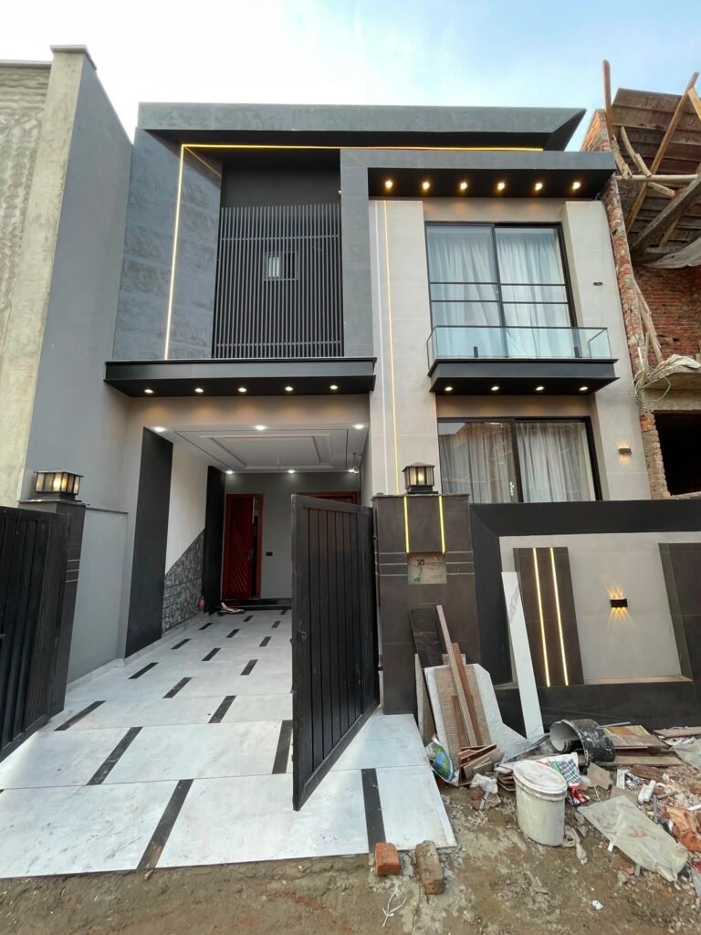 5 Marla Double Storey House for Sale – MPS Road, Opposite Model Town, Multan in MPS Road, Multan