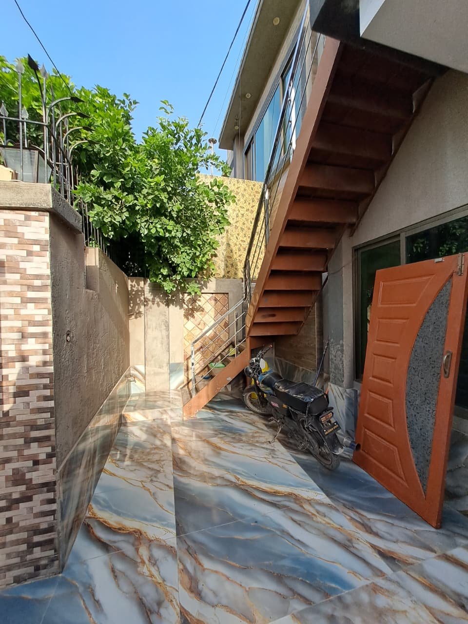 6 Marla Double Storey Corner House for Sale – Shalimar Colony, Bosan Road, Multan in Shalimar Colony, Multan photo 3