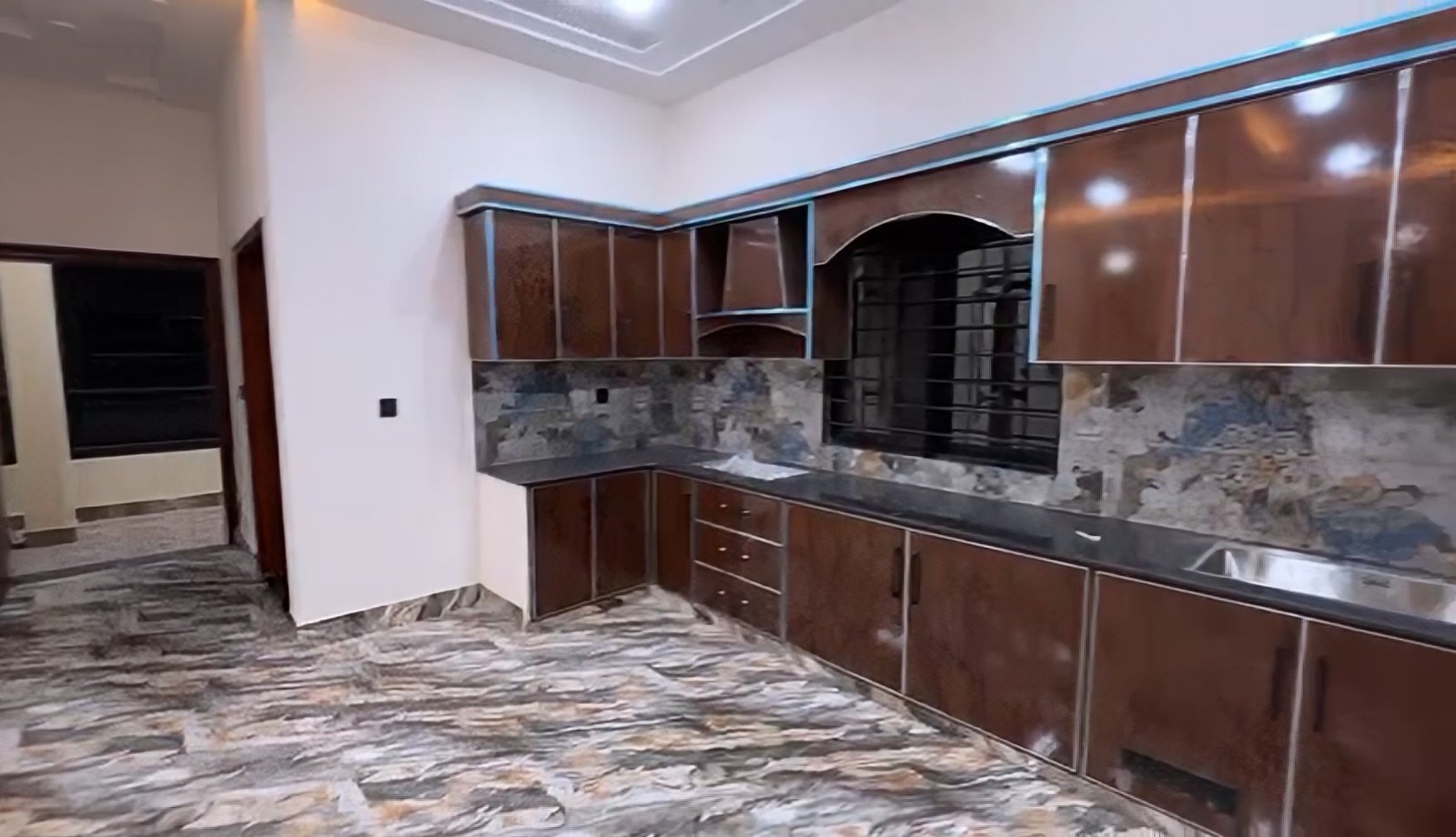 5 Marla Corner Double Storey House for Sale – Sardaar Chowk, Northern Bypass Road, Multan in Northern Bypass, Multan photo 9