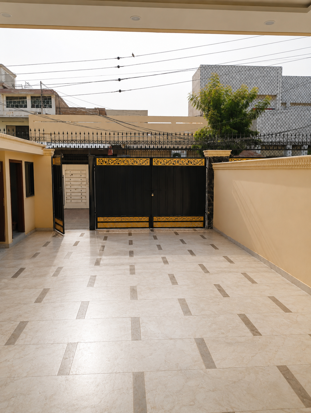 10 Marla Double Storey House for Sale – Income Tax Colony, Bosan Road, Multan in Bosan Road, Multan photo 2