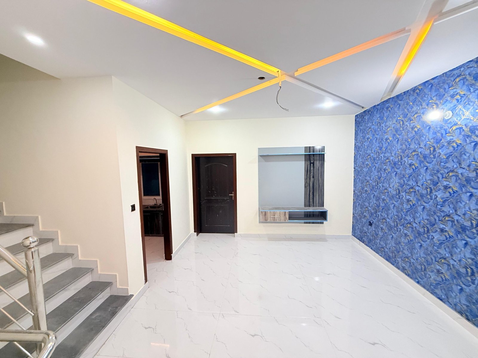4 Marla House Double Storey for Sale – Ahbab Colony, Near Bosan Road, Multan in Bosan Road, Multan photo 3