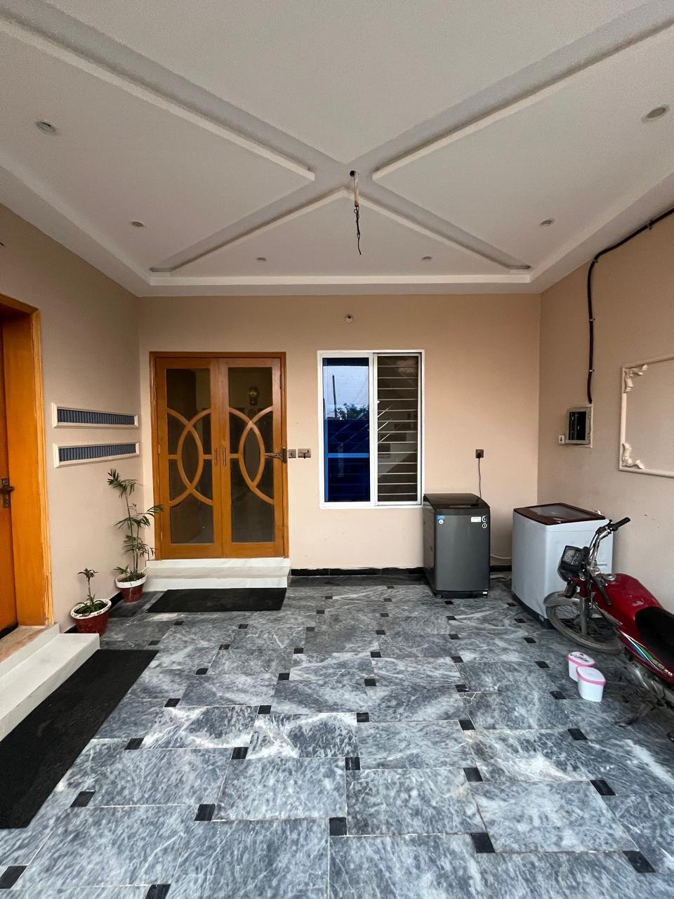 6.10 Marla House Double Storey for Sale – New Model Town, Multan in Mps Road, New Model Town, Multan photo 2