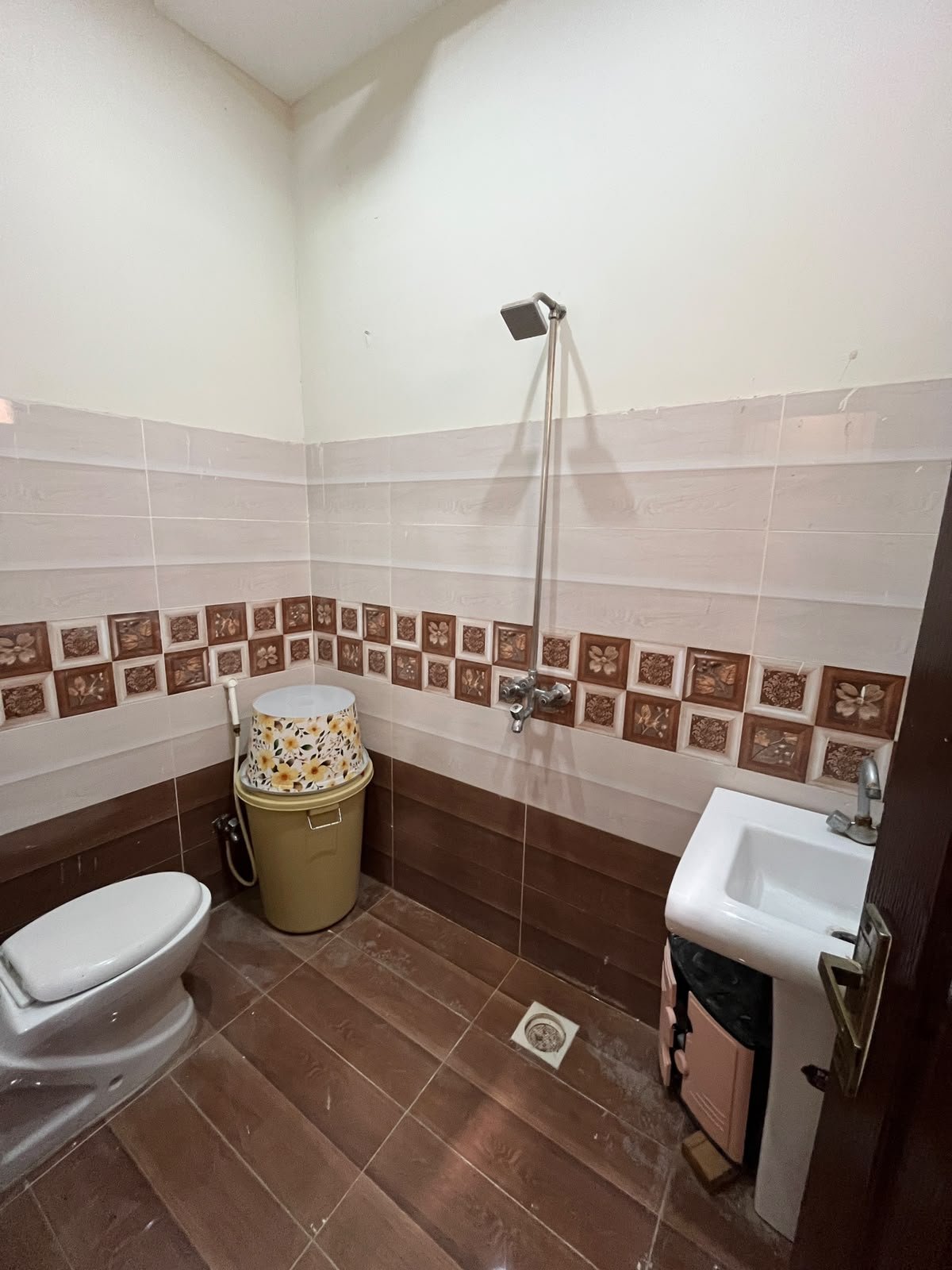3.75 Marla House Double Storey for Sale – New Latiffabad Colony, Chungi #22, Multan in New Latiffabad colony photo 9