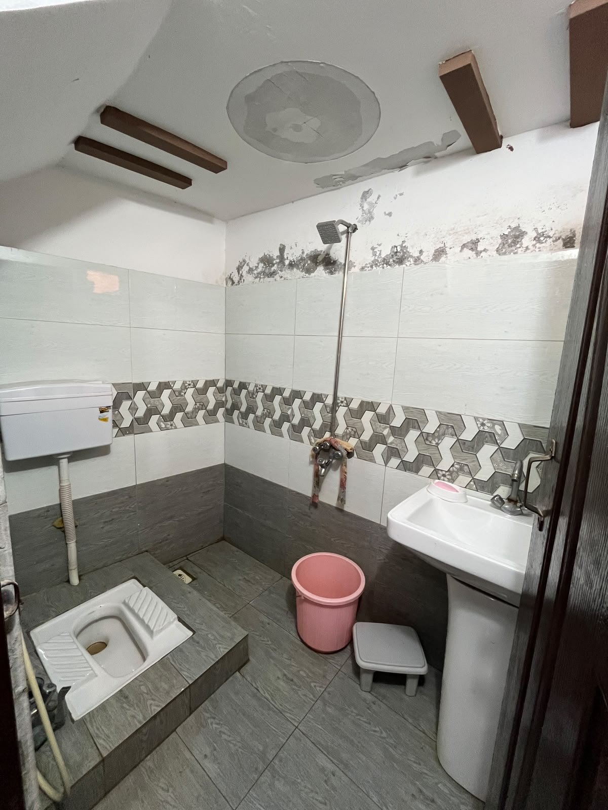 3.75 Marla House Double Storey for Sale – New Latiffabad Colony, Chungi #22, Multan in New Latiffabad colony photo 10