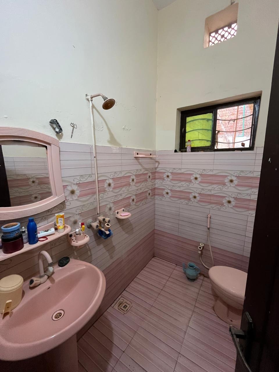 5 Marla House Triple Storey for Sale – Shalimar Colony, T Chowk, Multan in Shalimar Colony, Multan photo 5