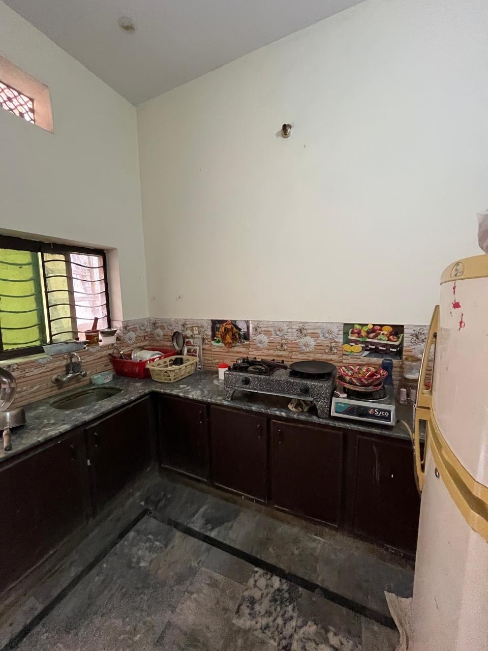 5 Marla House Triple Storey for Sale – Shalimar Colony, T Chowk, Multan in Shalimar Colony, Multan photo 6