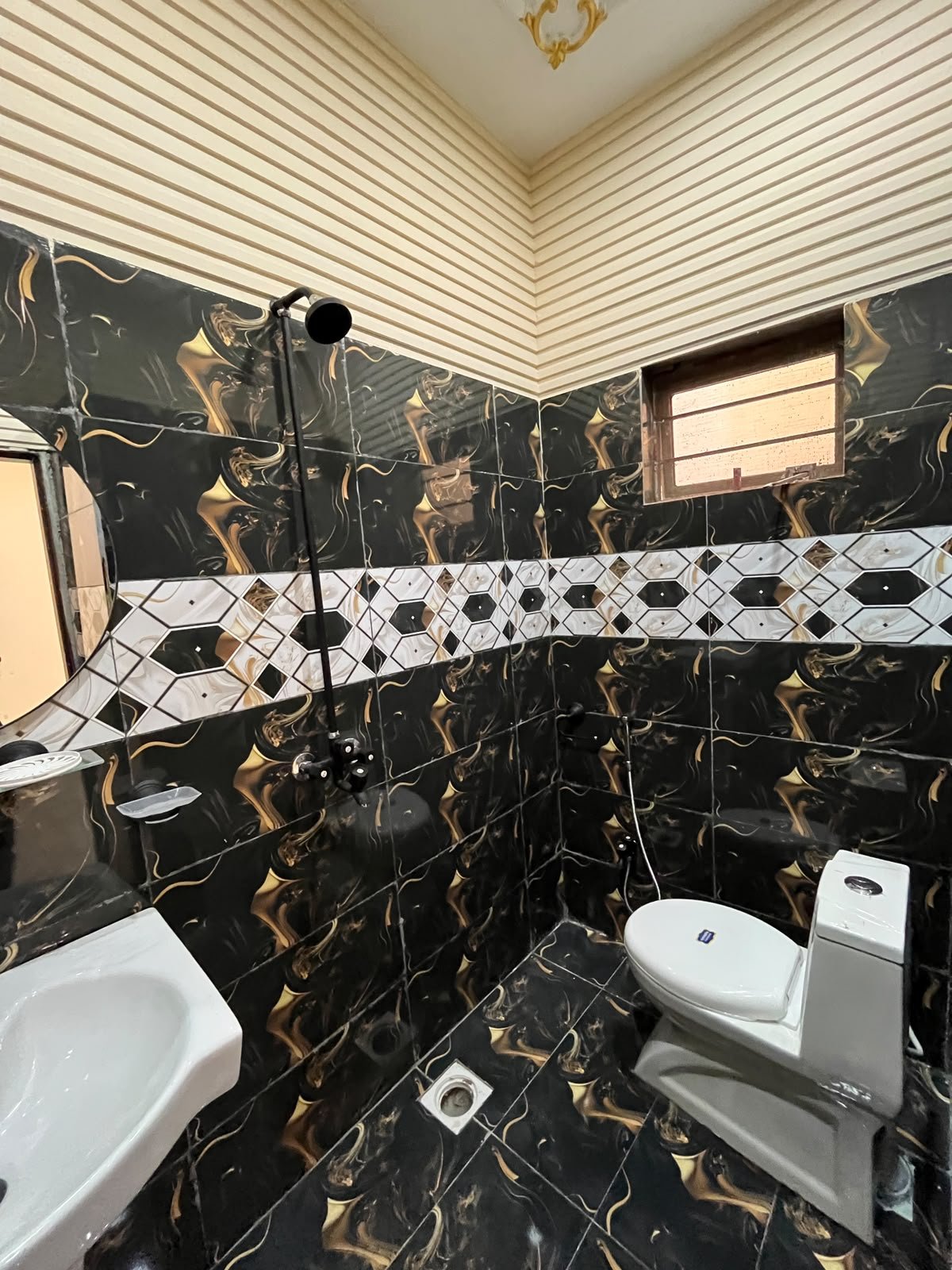 4.5 Marla House Double Storey for Sale – Zakriya Town, Multan in Chungi #6, Zakriya Town Multan photo 9