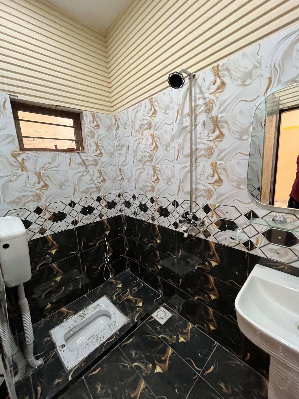 4.5 Marla House Double Storey for Sale – Zakriya Town, Multan in Chungi #6, Zakriya Town Multan photo 10