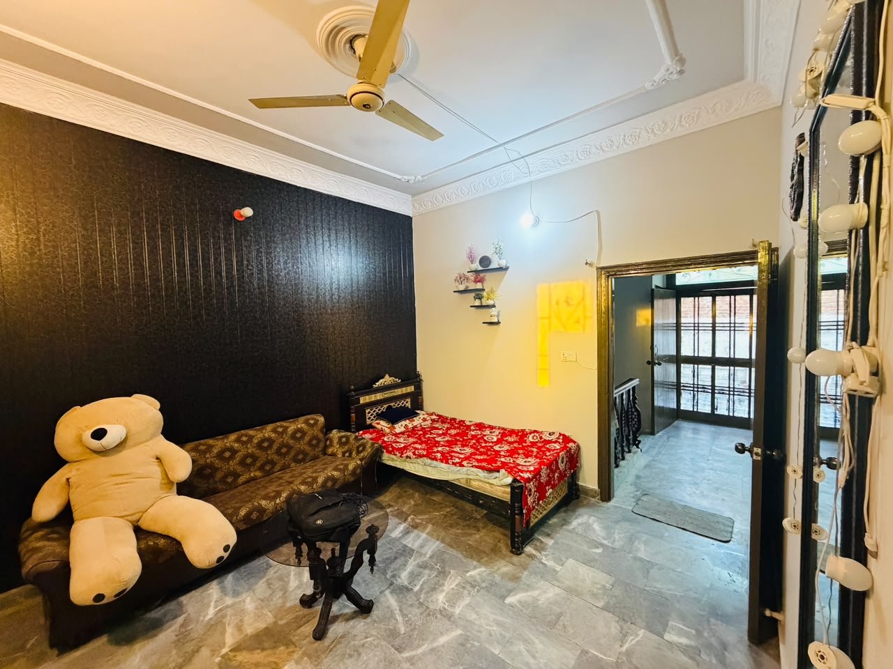 6.15 Marla House Double Storey for Sale – New Gulgasht Colony, Kehkashan Street No. 7, Multan in Gulgasht Colony, Multan photo 4