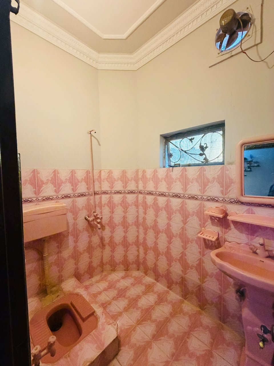 6.15 Marla House Double Storey for Sale – New Gulgasht Colony, Kehkashan Street No. 7, Multan in Gulgasht Colony, Multan photo 7